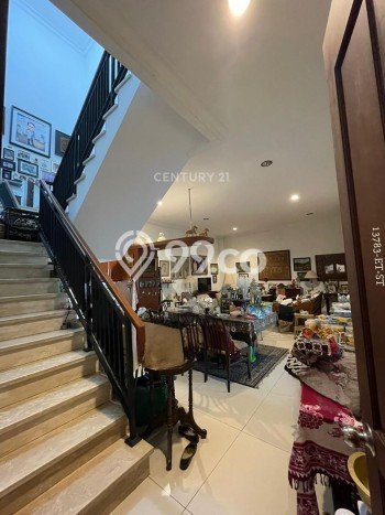Jual Rumah Luas Elegan Dengan View Eksklusif di Kemang, Jakarta Selatan Jual Rumah Luas Elegan Dengan View Eksklusif di Kemang, Jakarta Selatan