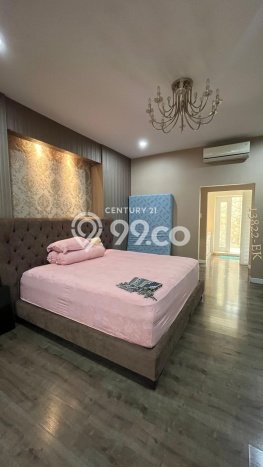 Jual Rumah Mewah Megah Dengan View Cantik di Bintaro, Tangerang Selatan Jual Rumah Mewah Megah Dengan View Cantik di Bintaro, Tangerang Selatan