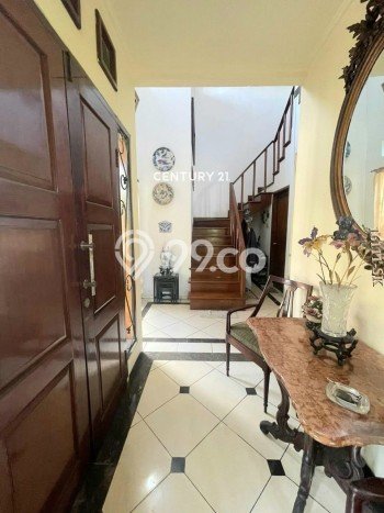 Hunian Mewah Dijual LT 225m2 di Ciputat, Tangerang Selatan Hunian Mewah Dijual LT 225m2 di Ciputat, Tangerang Selatan