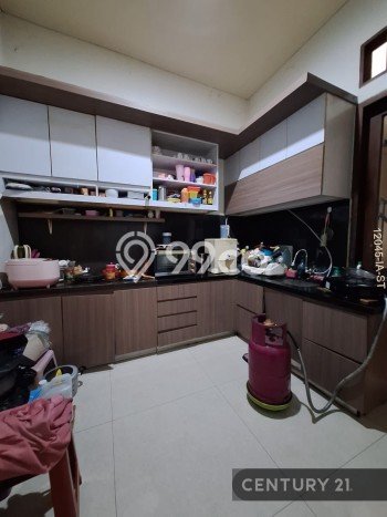 Hunian Elit LB 200m2 Siap Huni Desain Elegan di Pondok Indah, Jakarta Selatan Hunian Elit LB 200m2 Siap Huni Desain Elegan di Pondok Indah, Jakarta Selatan