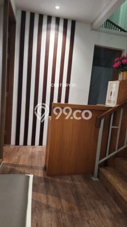 Ruko Disewakan di Bintaro, Luas 400m², Area Berkembang Ruko Disewakan di Bintaro, Luas 400m², Area Berkembang