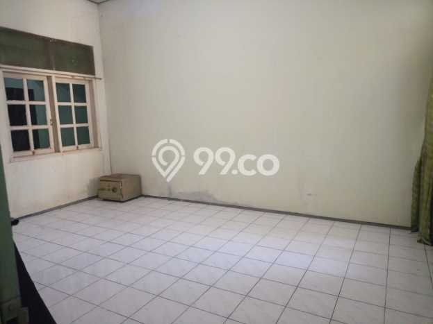 Rumah di Laweyan, Solo, LT 80m2m² LB 150m2m² Rumah di Laweyan, Solo, LT 80m2m² LB 150m2m²
