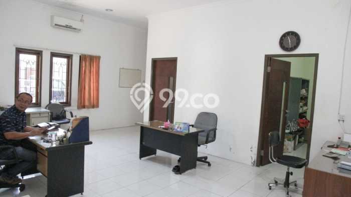 Rumah SUPER MEWAH! di Laweyan, Surakarta, Luas 600m2m² Bangunan 352m2m², HARGA SPESIAL Rumah SUPER MEWAH! di Laweyan, Surakarta, Luas 600m2m² Bangunan 352m2m², HARGA SPESIAL