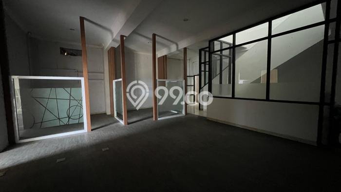 Ruko Kawasan Premium di Serengan, Luas 494m2m², Jalan Utama Ruko Kawasan Premium di Serengan, Luas 494m2m², Jalan Utama