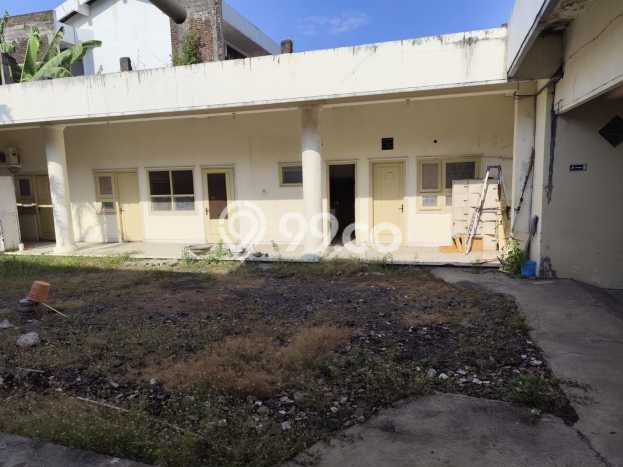 Bisa KPR! Rumah Laweyan, Surakarta, LT 860m2m² Bangunan 400m2m² Bisa KPR! Rumah Laweyan, Surakarta, LT 860m2m² Bangunan 400m2m²
