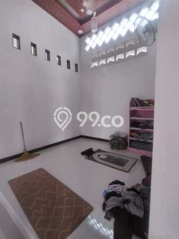 Siap Huni Rumah Mewah 3 Kamar di Jaten Dekat ke Mana Pun Siap Huni Rumah Mewah 3 Kamar di Jaten Dekat ke Mana Pun