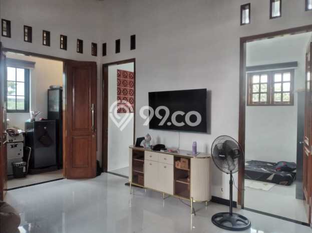 Siap Huni Rumah Mewah 3 Kamar di Jaten Dekat ke Mana Pun Siap Huni Rumah Mewah 3 Kamar di Jaten Dekat ke Mana Pun