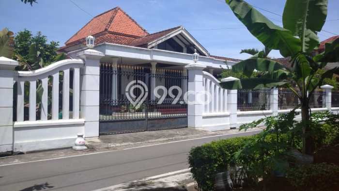 Lokasi terbaik! Rumah siap huni disewakan di Colomadu LB 400m2 Lokasi terbaik! Rumah siap huni disewakan di Colomadu LB 400m2