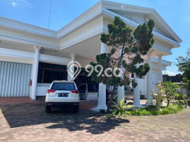 Kesempatan Emas Memiliki Rumah 5 KT 3 KM di Kawasan Bisnis Laweyan, Surakarta Kesempatan Emas Memiliki Rumah 5 KT 3 KM di Kawasan Bisnis Laweyan, Surakarta