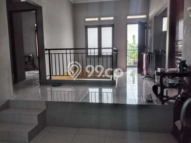 BEST DEAL! Rumah Siap Huni di Kartasura, LT 213m2m² Bangunan 200m2m² BEST DEAL! Rumah Siap Huni di Kartasura, LT 213m2m² Bangunan 200m2m²