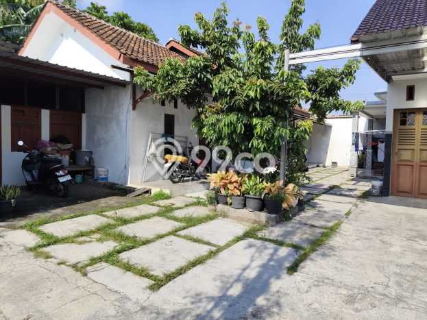 Dijual Rumah 3 Kamar Lokasi Ideal Bagus dan Strategis di Kartasura Dijual Rumah 3 Kamar Lokasi Ideal Bagus dan Strategis di Kartasura