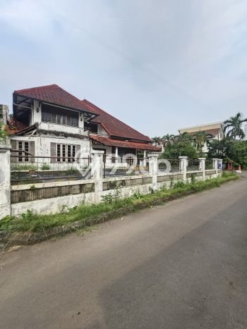 Hunian Elit LB 600m2 Siap Pakai Desain Elegan di Lebak Bulus, Jakarta Selatan Hunian Elit LB 600m2 Siap Pakai Desain Elegan di Lebak Bulus, Jakarta Selatan