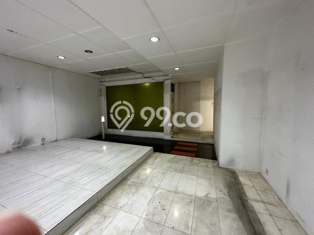 Ready to Use! Luxury House LT 197m2 Desain Modern di Pondok Indah Ready to Use! Luxury House LT 197m2 Desain Modern di Pondok Indah