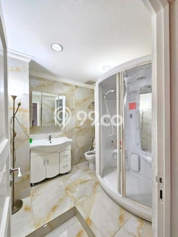 FOR SALE Hunian Apartemen High-Class di Kelapa Gading dengan 4 Kamar Tidur & Luas 210m2 FOR SALE Hunian Apartemen High-Class di Kelapa Gading dengan 4 Kamar Tidur & Luas 210m2