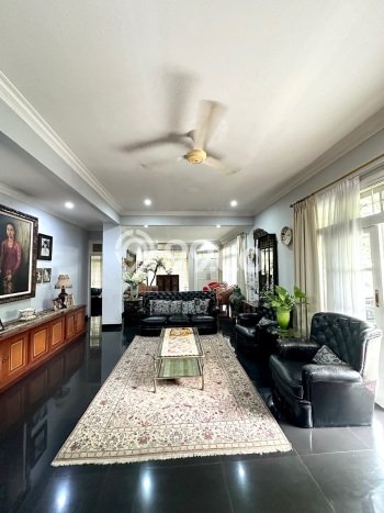 HARGA SPECIAL! Rumah Asri di Cipete, LT 320m² LB 360m² HARGA SPECIAL! Rumah Asri di Cipete, LT 320m² LB 360m²