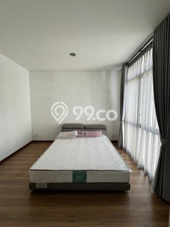Ready to Use! Luxury House LT 180m2 Desain Elegan di BSD City Ready to Use! Luxury House LT 180m2 Desain Elegan di BSD City