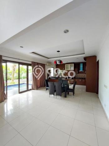 Jual Rumah Luas Elegan Dengan View Eksklusif di BSD, Tangerang Jual Rumah Luas Elegan Dengan View Eksklusif di BSD, Tangerang