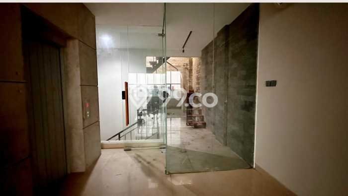 Ruko Dijual di Prime Area Jakarta Utara Luas 210m2 Ruko Dijual di Prime Area Jakarta Utara Luas 210m2