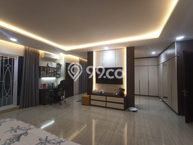 Hunian Elit LB 900m2 Siap Huni Desain Elegan di Pluit, Jakarta Utara Hunian Elit LB 900m2 Siap Huni Desain Elegan di Pluit, Jakarta Utara