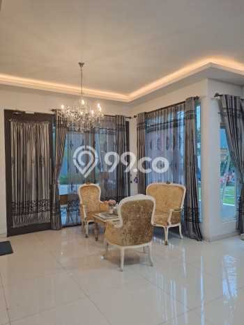 Rumah Modern Cantik 5 Kamar Siap Huni di Sidoarjo Rumah Modern Cantik 5 Kamar Siap Huni di Sidoarjo