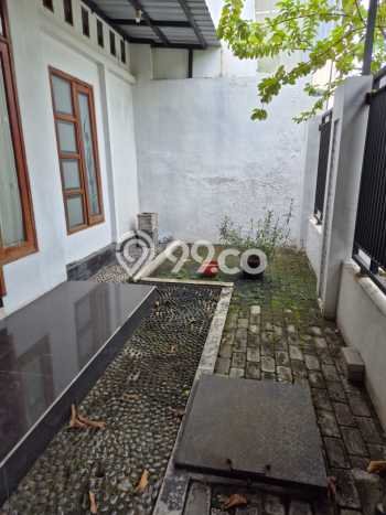 Rumah Modern Cantik 3 Kamar Siap Huni di Sidoarjo Rumah Modern Cantik 3 Kamar Siap Huni di Sidoarjo