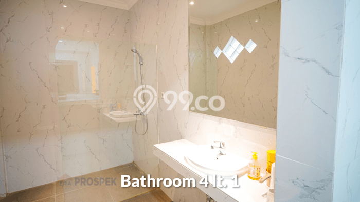 Ready to Use! Premium House LT 973m2 Desain Elegan di Kemang Ready to Use! Premium House LT 973m2 Desain Elegan di Kemang