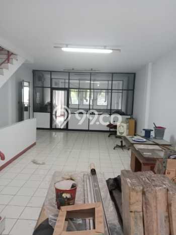 Ruko Dijual di Prime Area Jakarta Barat Luas 450m2 Ruko Dijual di Prime Area Jakarta Barat Luas 450m2