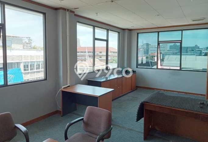 Komersial Dijual di Prime Area Jakarta Barat Luas 1100m2 Komersial Dijual di Prime Area Jakarta Barat Luas 1100m2
