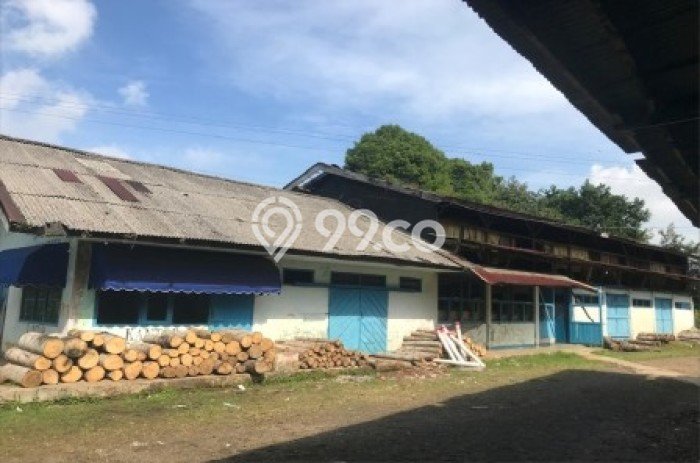 Unit Komersial Dijual di Sukabumi LT 1.297e+07m2 & LB 2400m2 Unit Komersial Dijual di Sukabumi LT 1.297e+07m2 & LB 2400m2