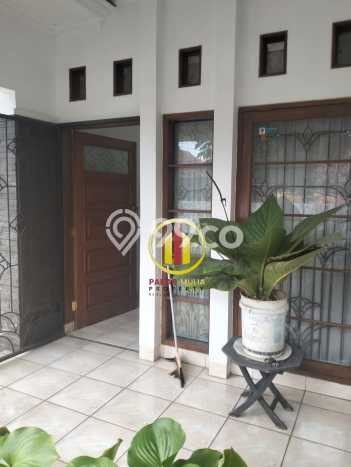 Hunian Cantik Modern Lb 170m2 di Margahayu, Bandung Hunian Cantik Modern Lb 170m2 di Margahayu, Bandung