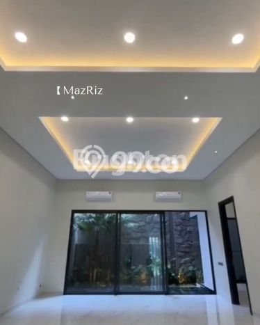 Ready to Use! Luxury House LT 300m2 Desain Modern di Citraland Ready to Use! Luxury House LT 300m2 Desain Modern di Citraland