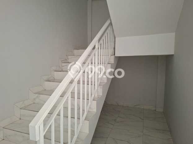 FOR RENT! Ruko di Rawa Buaya Cocok untuk Bisnis 300m2 FOR RENT! Ruko di Rawa Buaya Cocok untuk Bisnis 300m2