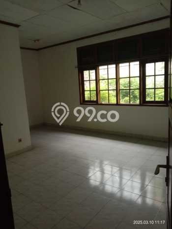 Ready to Use! Luxury House LT 718m2 Desain Modern di Cipete Ready to Use! Luxury House LT 718m2 Desain Modern di Cipete