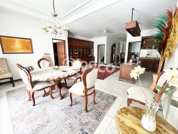 Rumah Mewah LB 700m2 Siap Huni Desain Elegan di Pejaten, Jakarta Selatan Rumah Mewah LB 700m2 Siap Huni Desain Elegan di Pejaten, Jakarta Selatan