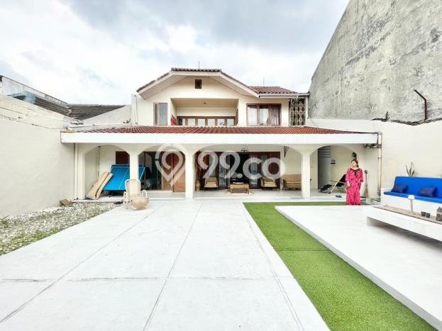Rumah Mewah LB 700m2 Siap Huni Desain Elegan di Pejaten, Jakarta Selatan Rumah Mewah LB 700m2 Siap Huni Desain Elegan di Pejaten, Jakarta Selatan