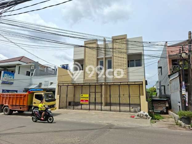 FOR RENT! Ruko di Rawa Buaya Cocok untuk Bisnis 300m2 FOR RENT! Ruko di Rawa Buaya Cocok untuk Bisnis 300m2