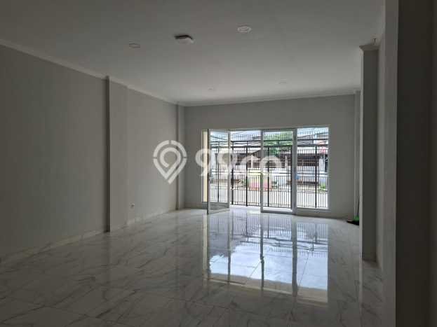 FOR RENT! Ruko di Rawa Buaya Cocok untuk Bisnis 300m2 FOR RENT! Ruko di Rawa Buaya Cocok untuk Bisnis 300m2