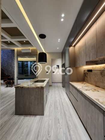 Rumah Elit LB 450m2 Siap Pakai Desain Elegan di Pondok Indah, Jakarta Selatan Rumah Elit LB 450m2 Siap Pakai Desain Elegan di Pondok Indah, Jakarta Selatan