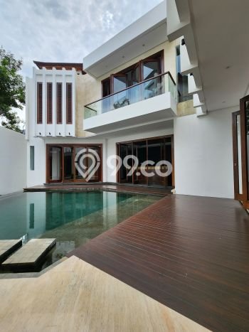 Dijual Rumah Luas Megah Dengan View Eksklusif di Pondok Indah, Jakarta Selatan Dijual Rumah Luas Megah Dengan View Eksklusif di Pondok Indah, Jakarta Selatan