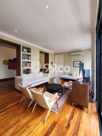 Rumah 5 KT 4 KM di Kawasan Kebayoran Baru, Jakarta Selatan Rumah 5 KT 4 KM di Kawasan Kebayoran Baru, Jakarta Selatan