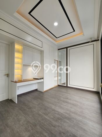 For Sale! Luxury House LT 200m2 Desain Elegan di Pondok Indah For Sale! Luxury House LT 200m2 Desain Elegan di Pondok Indah