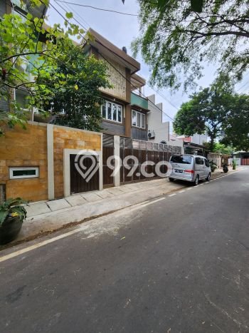 Hunian Elit LB 650m2 Siap Huni Desain Elegan di Pejompongan, Jakarta Pusat Hunian Elit LB 650m2 Siap Huni Desain Elegan di Pejompongan, Jakarta Pusat