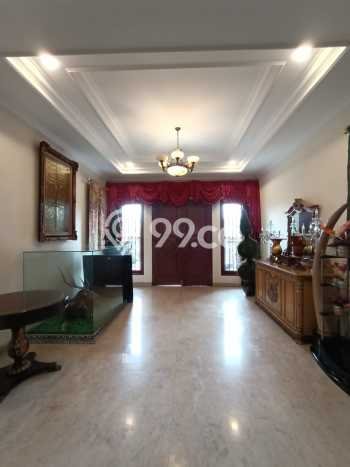 Jual Segera Rumah 5 KT 5 KM di Kawasan Komersial Kemang, Jakarta Selatan Jual Segera Rumah 5 KT 5 KM di Kawasan Komersial Kemang, Jakarta Selatan