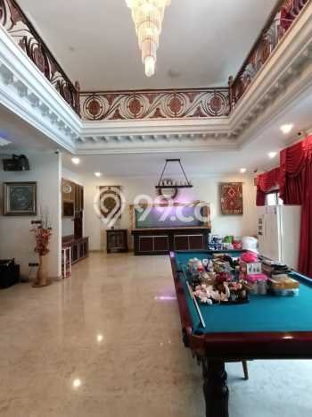 Jual Segera Rumah 5 KT 5 KM di Kawasan Komersial Kemang, Jakarta Selatan Jual Segera Rumah 5 KT 5 KM di Kawasan Komersial Kemang, Jakarta Selatan