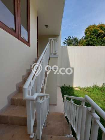 For Sale! Premium House LT 273m2 Desain Modern di Pejaten For Sale! Premium House LT 273m2 Desain Modern di Pejaten