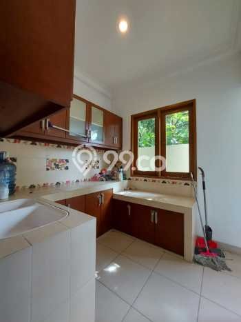 For Sale! Premium House LT 273m2 Desain Modern di Pejaten For Sale! Premium House LT 273m2 Desain Modern di Pejaten