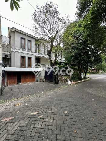 Rumah Lokasi Strategis di Pondok Indah, Jakarta Selatan, Luas 403m² Bangunan 586m² Rumah Lokasi Strategis di Pondok Indah, Jakarta Selatan, Luas 403m² Bangunan 586m²