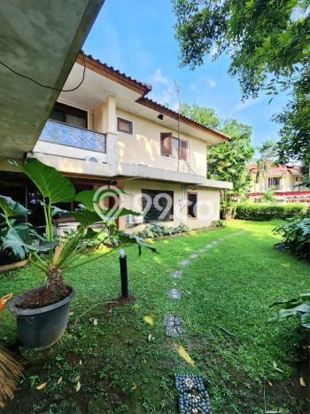 Hunian Mewah Siap Huni LT 862m2 di Kebayoran Baru, Jakarta Selatan Hunian Mewah Siap Huni LT 862m2 di Kebayoran Baru, Jakarta Selatan