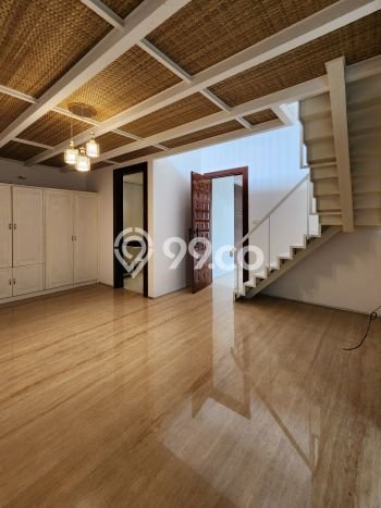 Dijual Rumah Luas Megah Dengan View Eksklusif di Pondok Indah, Jakarta Selatan Dijual Rumah Luas Megah Dengan View Eksklusif di Pondok Indah, Jakarta Selatan