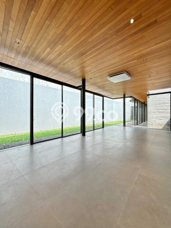 Rumah Nyaman dengan 3 Kamar Tidur dan 3 Kamar Mandi di Area Cilandak, Jakarta Selatan Rumah Nyaman dengan 3 Kamar Tidur dan 3 Kamar Mandi di Area Cilandak, Jakarta Selatan